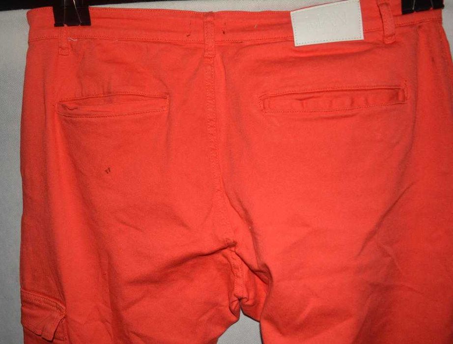 Czerwone jeansy Boohoo man 56