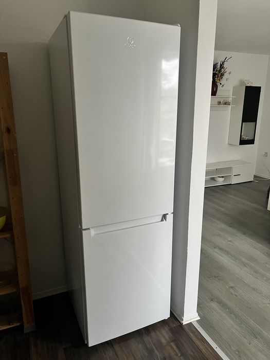 Lodowka zamrazarka indesit