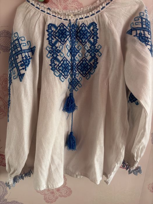 Вишиванка, жилетка мехова