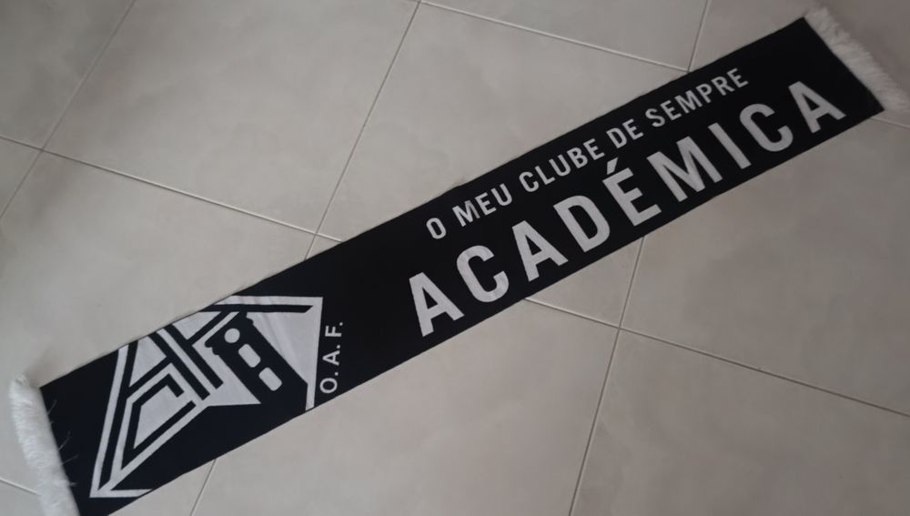 Cachecol da Academica de coimbra novo