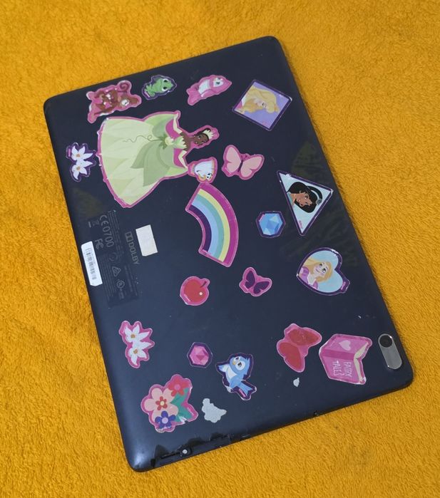 Tablet Leonovo para peças Bateria inchou