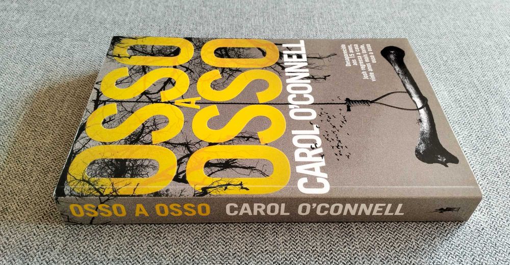 Livro "Osso a osso" Carol O'Connell