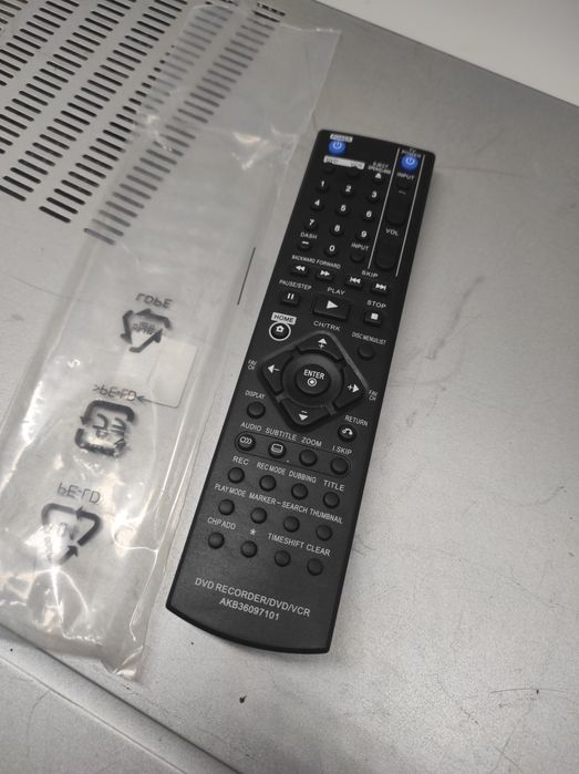 Odtwarzacz DVD VHS, Kino domowe LG LH-C360SE, pilot