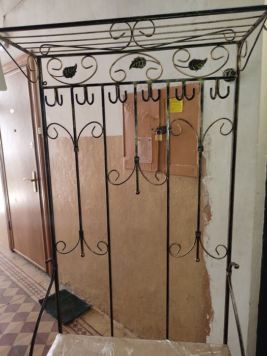 Кована прихожа лавка