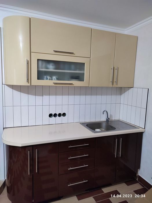 Кухня МДФ(фарбований) на дві стіни