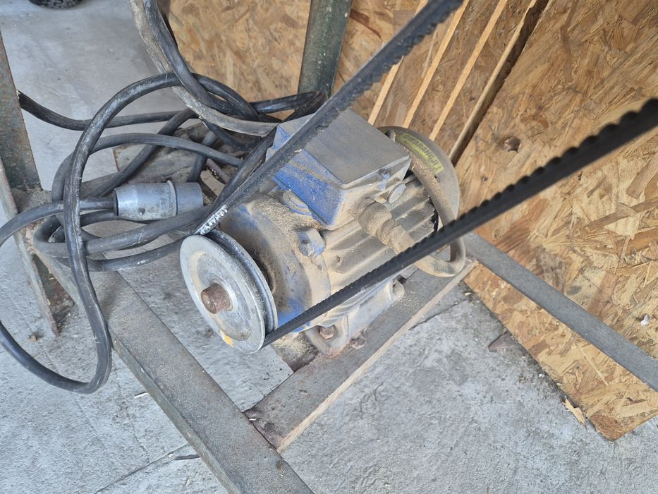 Krajzega 400v pilarka stołowa do drewna opału