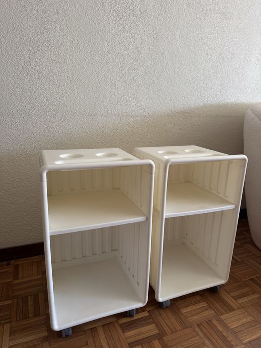 Par de módulos de arrumação/mesas de cabeceira IKEA DIDRIK