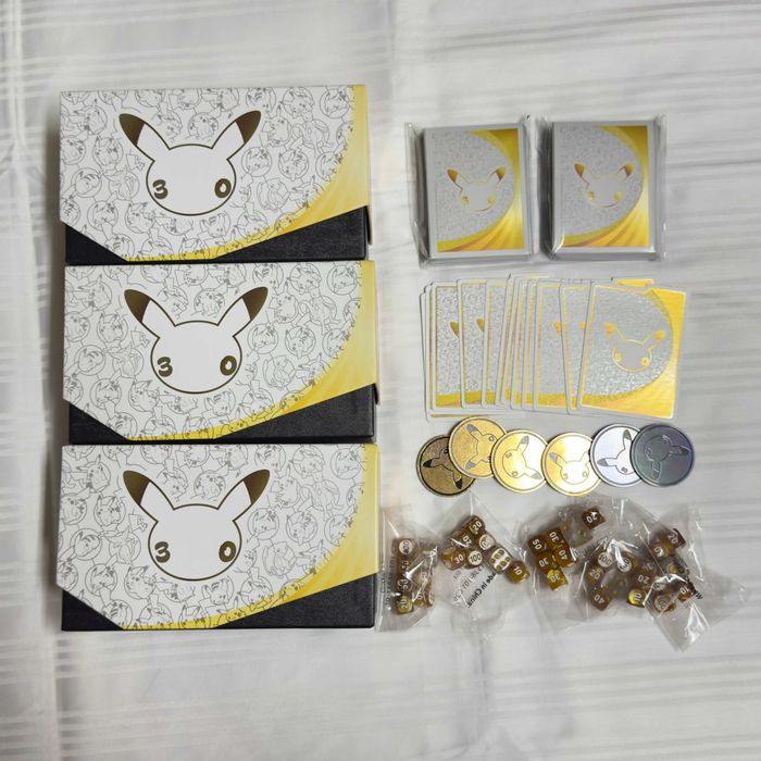 Pokémon 30th Celebration - Acessórios ETB e mais