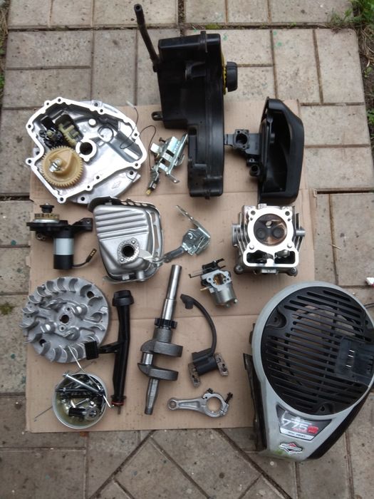 Мотор Briggs & Stratton 700,HONDA  по запчастям