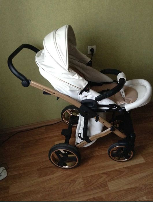 Коляска Junama Diamond 2в1