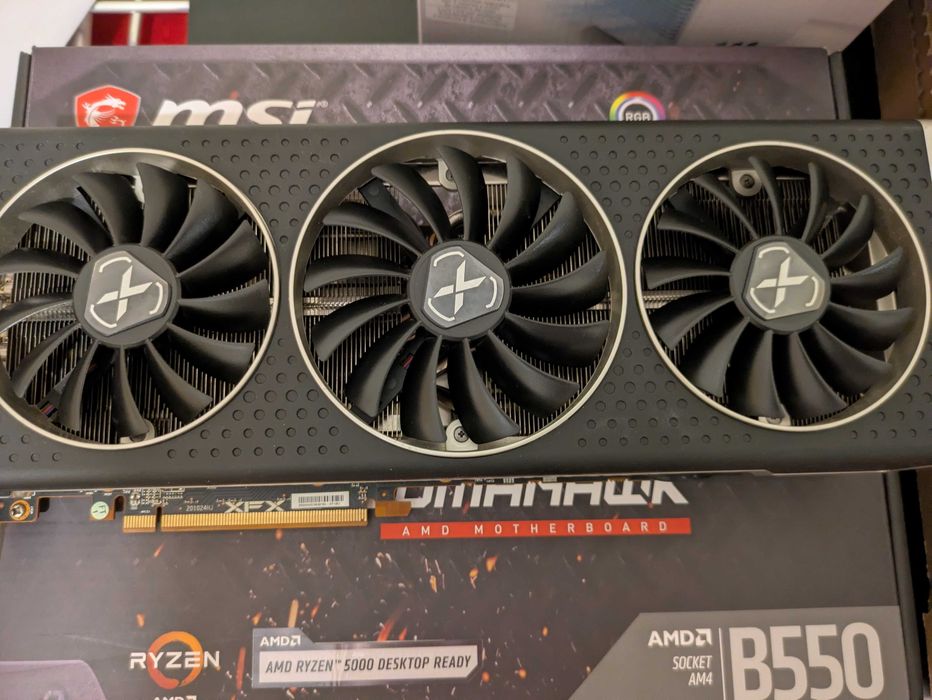 Placa Grafica AMD XFX 6700xt Quick64550368321025122