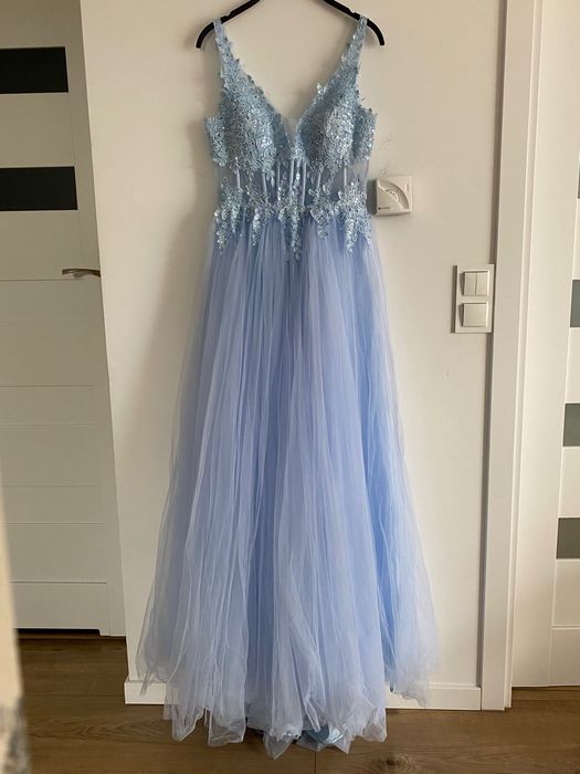 Błękitna suknia Dioa Fashion, królowa shoppingu (Studniówka, bal licencjata, magistra, wesele)