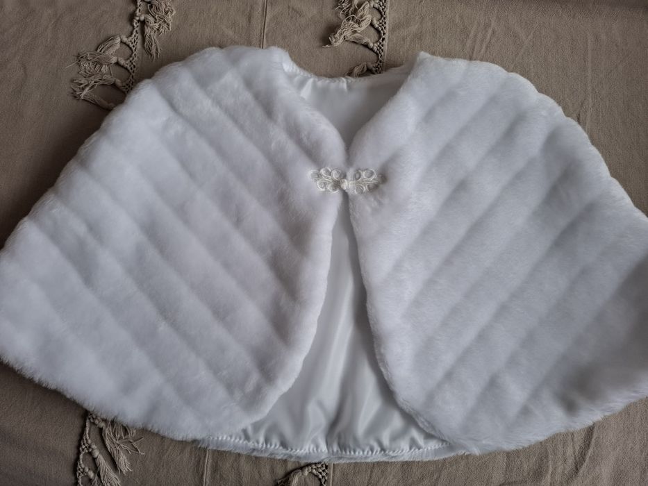 Sprzedam śliczną nową pelerynkę komunijną