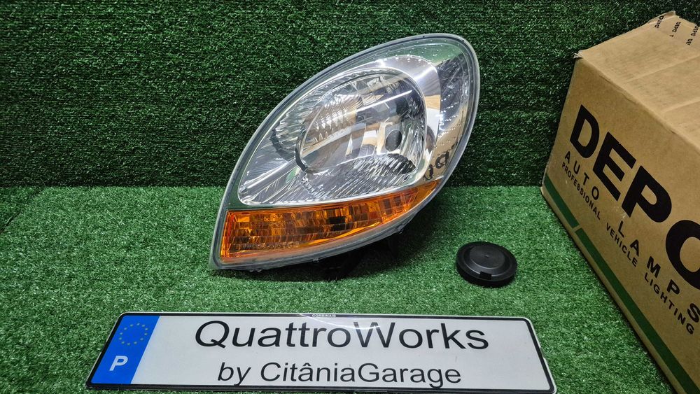 Otica Farol Esquerdo Renault Kangoo I KC FC 1997 a 2008 Ref. 551-1145L-LDEMY NOVO DEPO C/DANOS