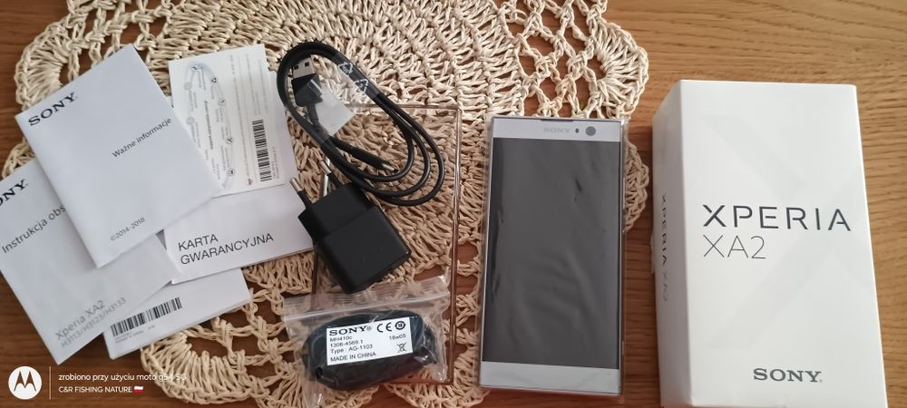 Sony XPERIA XA2  _ Pełen komplet !!!