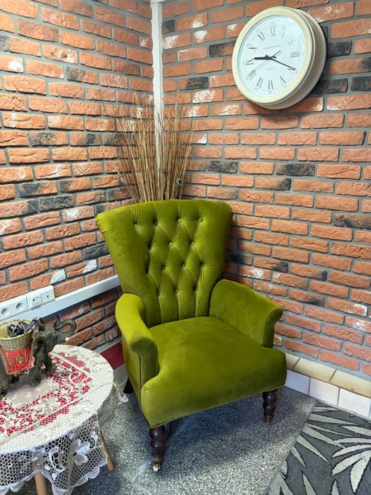 Fotel w stylu vintage zieleń