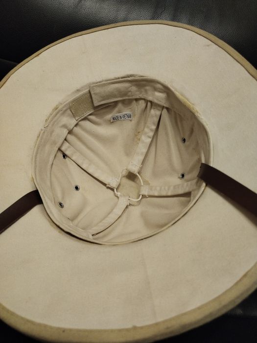 Корковый убор ,Вьетнама