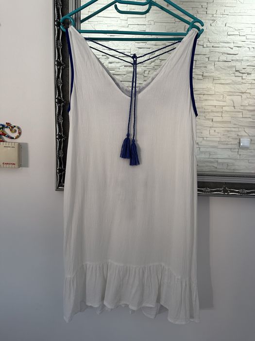 Medicine sukienka z chaftem S