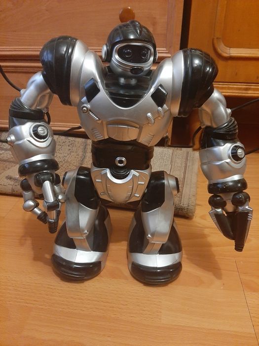 Інтеракьивний робот