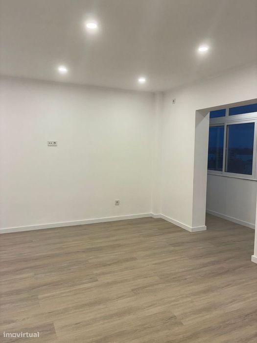Apartamento T4 Barreiro Remodelado