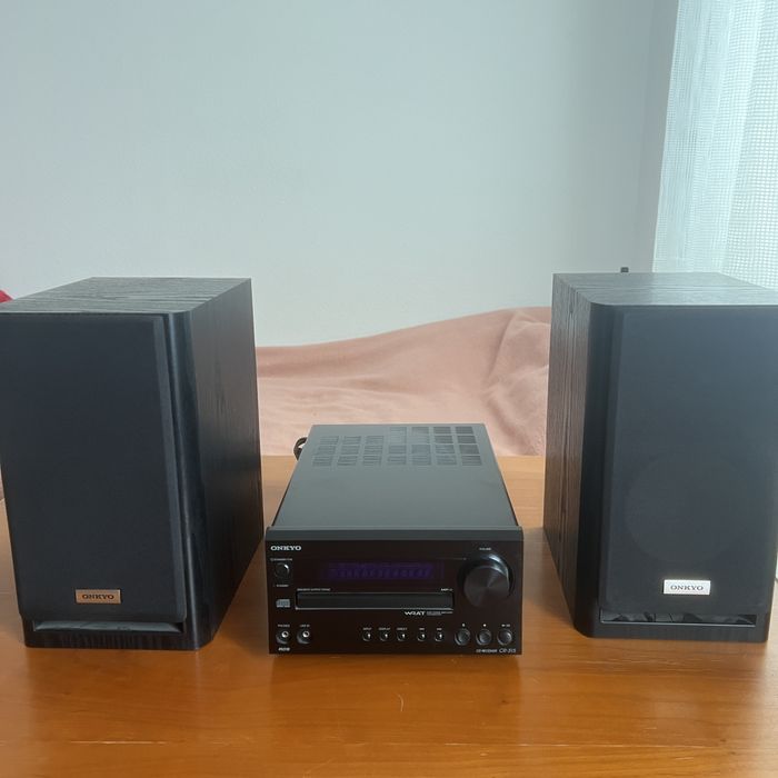 Elegancka wieża ONKYO CR-315