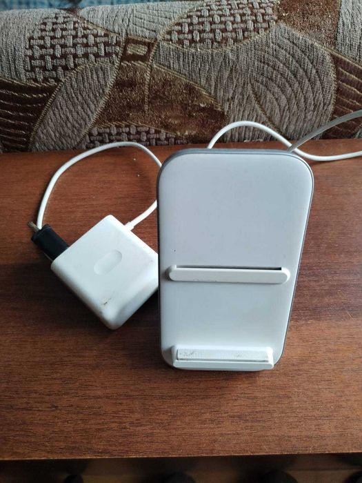 Бездротова зарядка  OnePlus 8 Pro