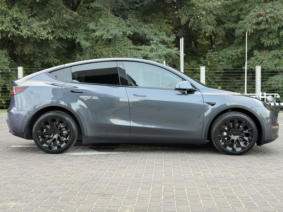 Tesla Model Y 75кВт 2020p