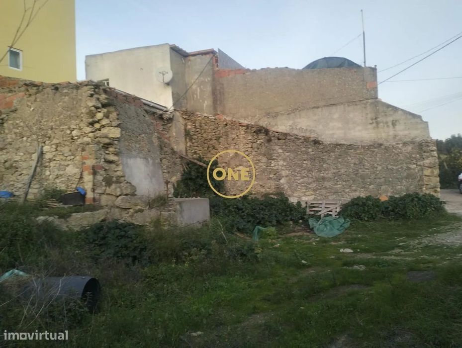 Moradia em Ruínas com Projeto Aprovado – Cachoeira, Milharado (Mafra)