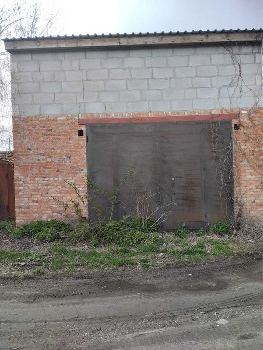 Продам гараж в а/к Вікторія. Суми