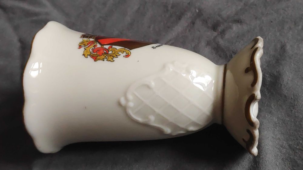 Stary wazonik porcelanowy ręcznie malowany Niemcy