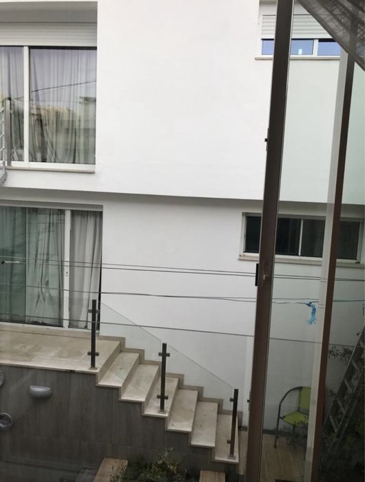 Arrendo moradia mobiliada e equipada