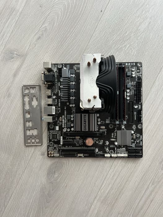 Комплект материнська плата AM3+ (6ядер)