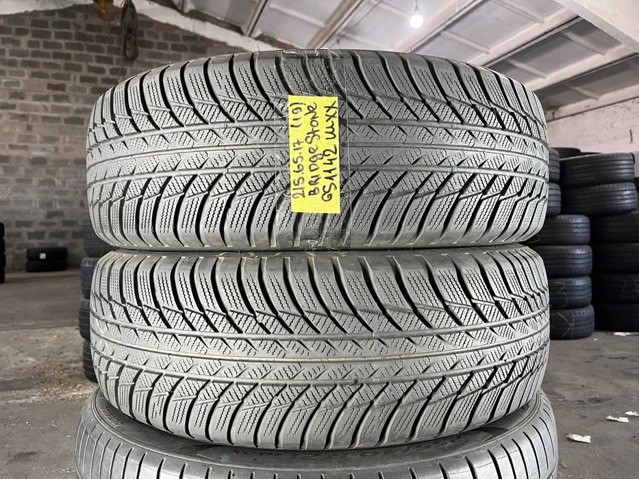 GS1142 Зимові шини 215/65r17 Bridgestone Blizzak LM001 пара резина р17