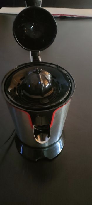 Centrifugadora, como nova