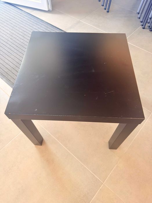 Mesa preta usada
