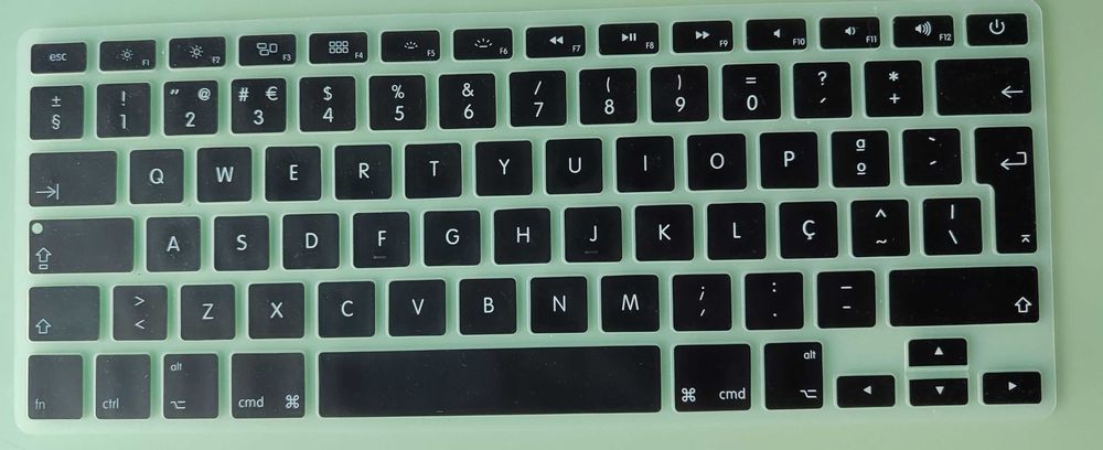 TECLADO Proteçao Apple Layout Pt