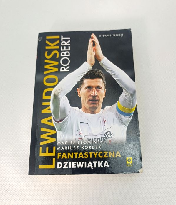 Fantastyczna Dziewiątka Maciej Słomski Maciej Kordek książka sportowa