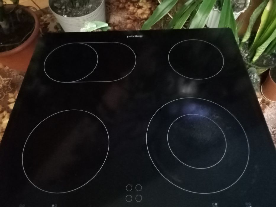 Набір б/у електрична поверхня і духовка