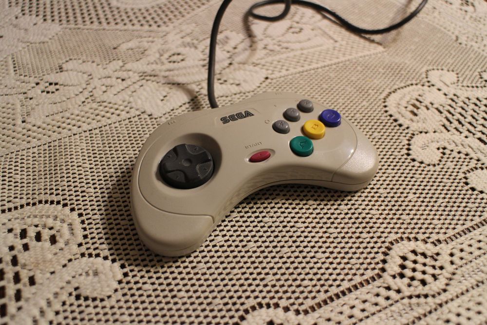 Sega Saturn + Pad + Gra Bomberman + Kabel AV