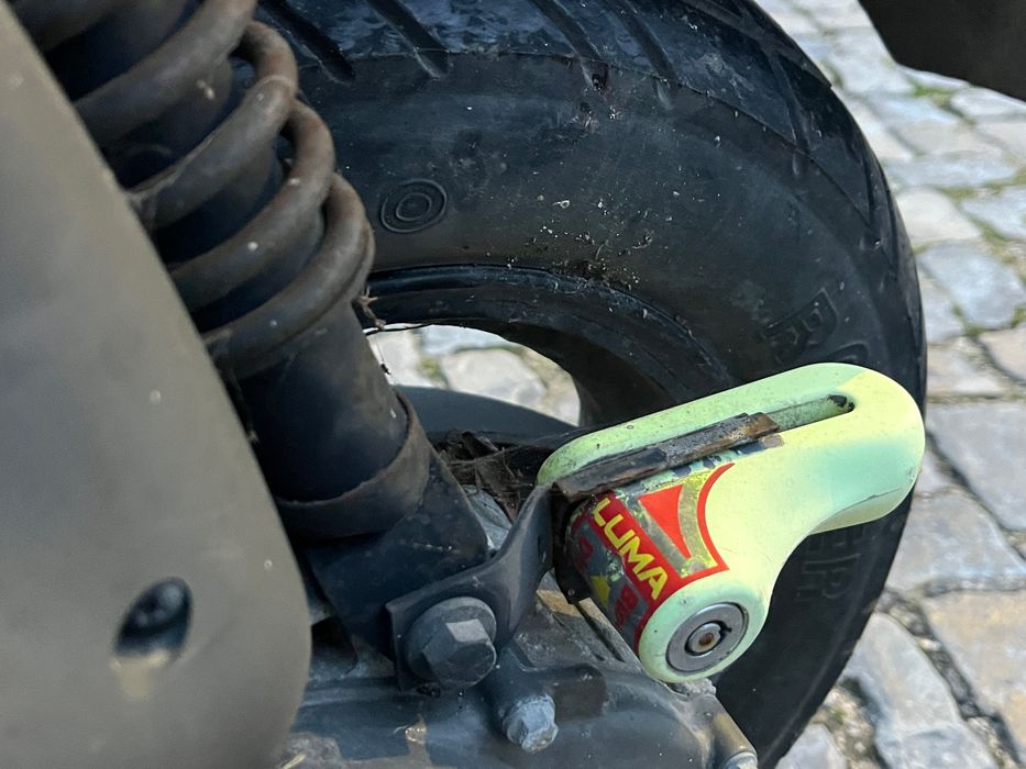 Scooter Gilera Typhoon 50 cc - Antracite - Para peças