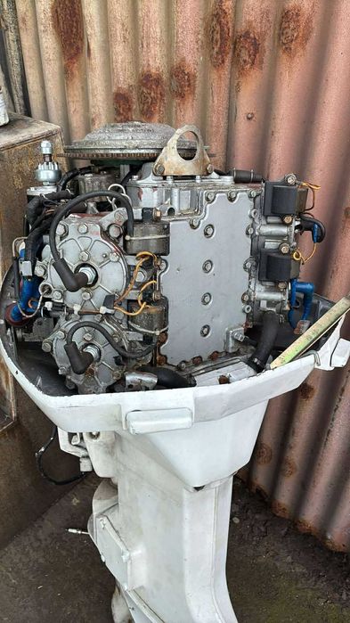 Продам запчястин Evinrude Johnson 100. 2 тактний