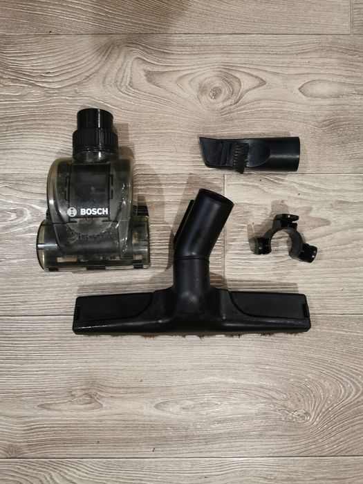Пилосос безмішковий Bosch BGS05X240