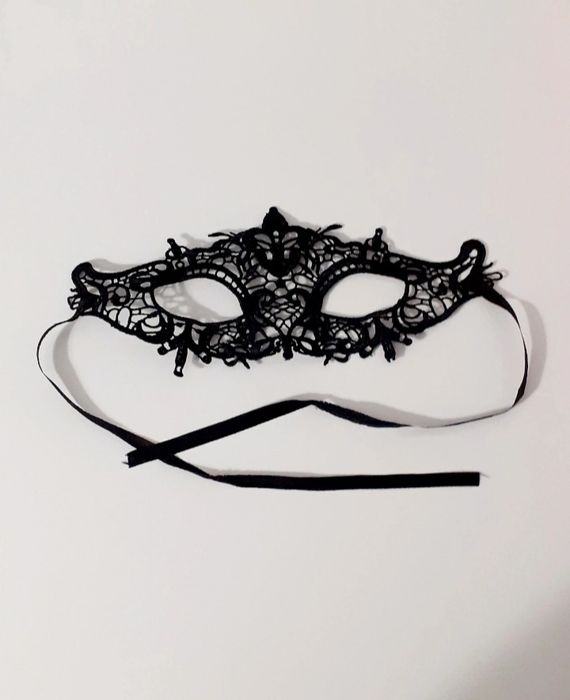 maska maseczka czarna haloween sylwester święta bal impreza koronkowa