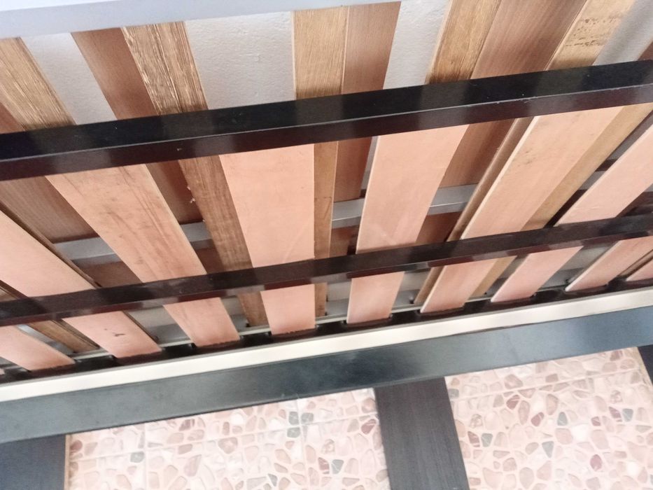 Estrades Cama ( 2 unidades - vendo separado )  1,95m por 0,78cm