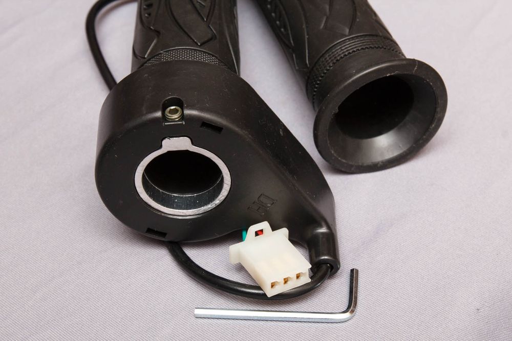 Проста ручка газу електровелосипеду з гріпсою