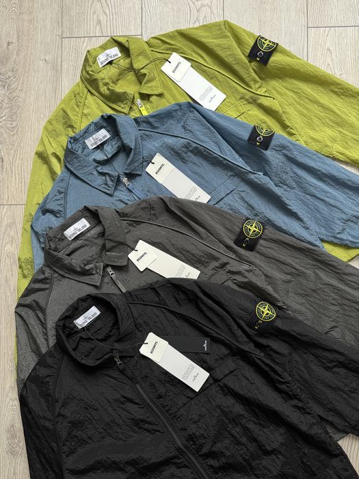 Нейлоновый овершот Stone Island