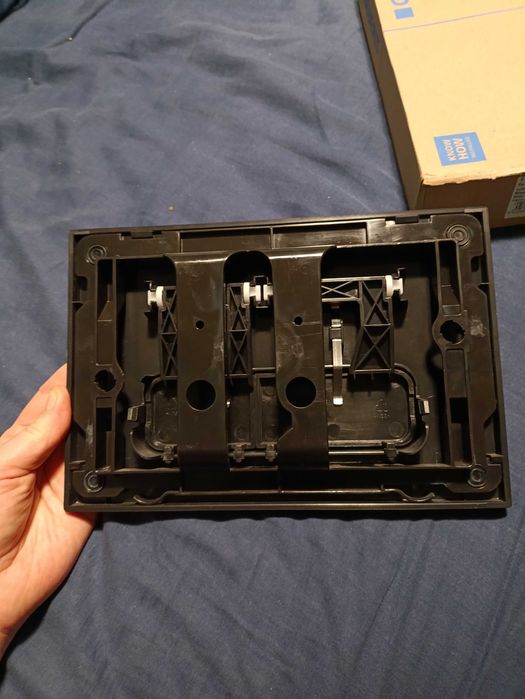 Przycisk do spłuczki czarny mat