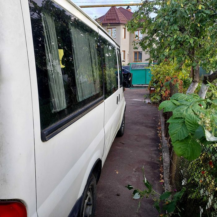 Ford Transit 2003, 2.0 пасажир, 487809 km