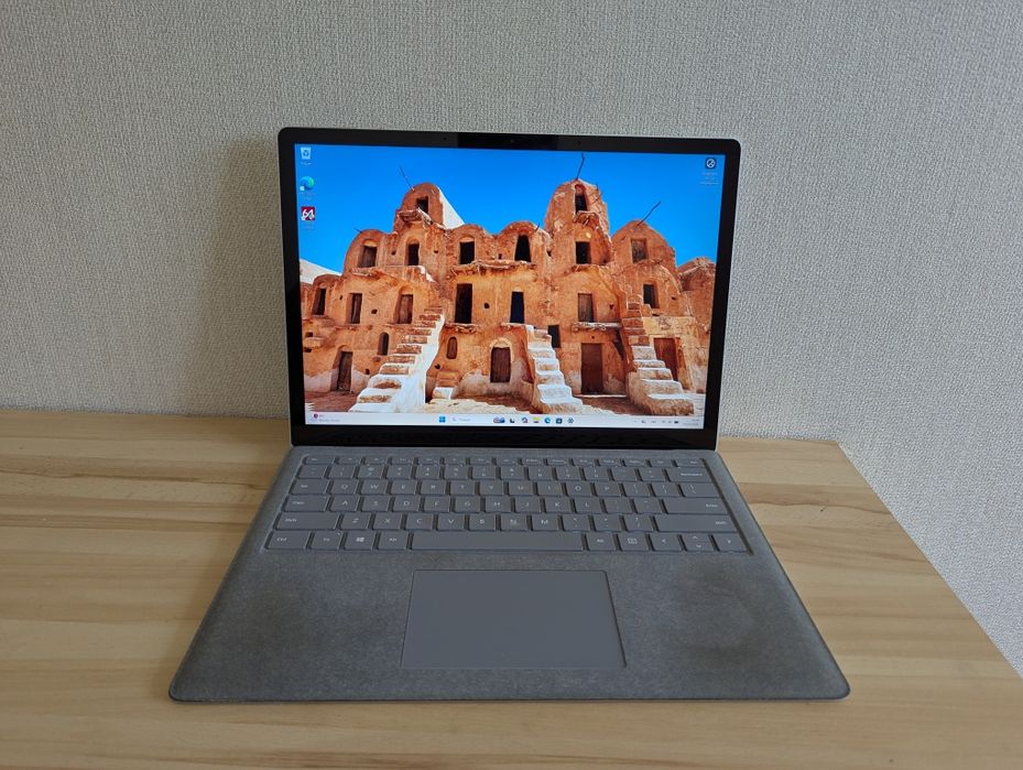 microsoft surface laptop 2 - купить ноутбуки - Цена на OLX.ua