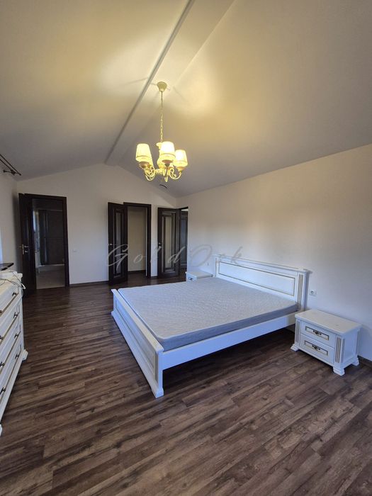 Оренда Будинку з басейном та сауною.Камін,Газ. Осокорки